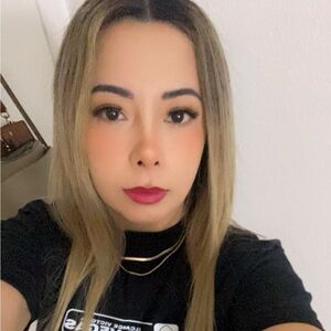 Meet your Posher, Yajaira
